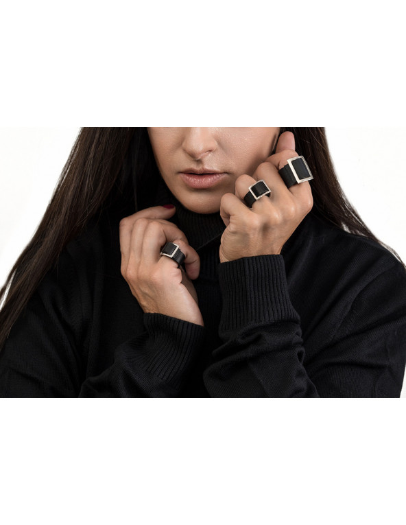 Komplet ze skóry i srebra pr. 925: regulowana bransoleta i pierścionek