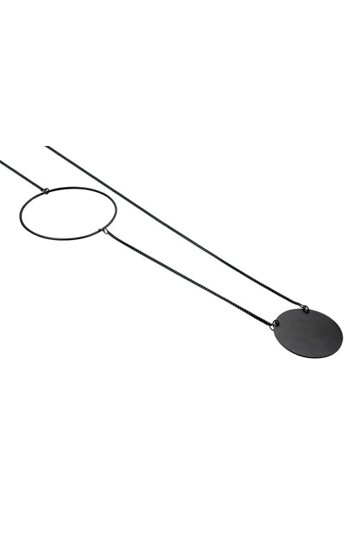 Czarny naszyjnik ze stali szlachetnej z geometrycznymi kołami