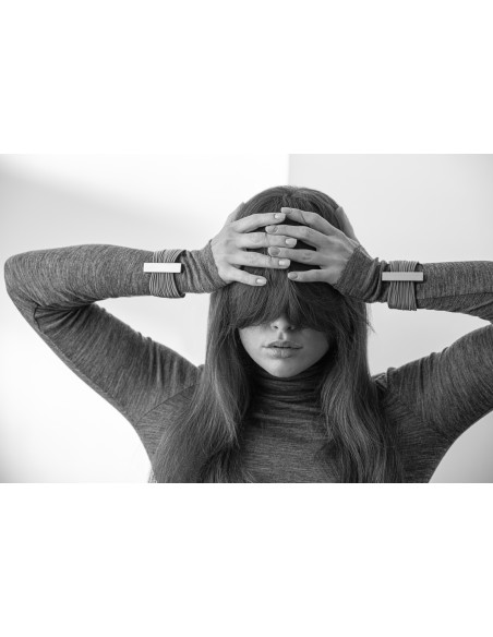 Bransoleta z siatki stalowej i błyszczącej stali szlachetnej, zapięcie srebrne magnetyczne