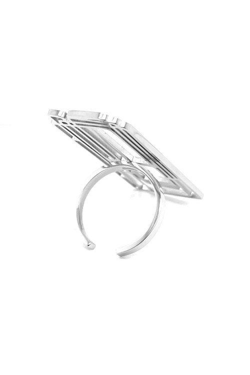 Duży pierścionek ze stali szlachetnej w kolorze srebrnym