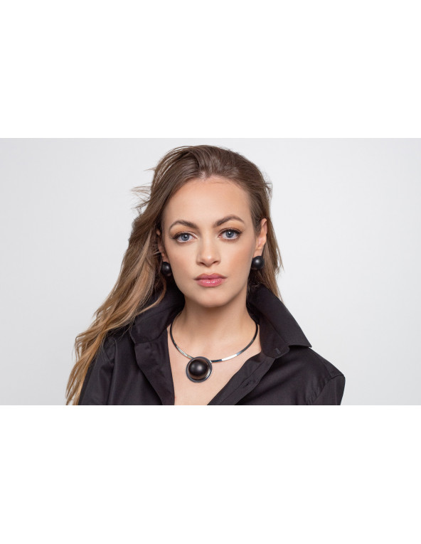 Delikatny srebrny choker ze stali szlachetnej z czarną matową zawieszką