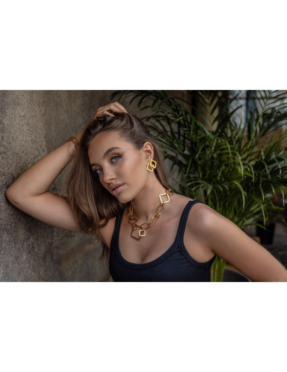 Kolczyki kwadraty z pozłacanej stali szlachetnej zapinane na sztyft