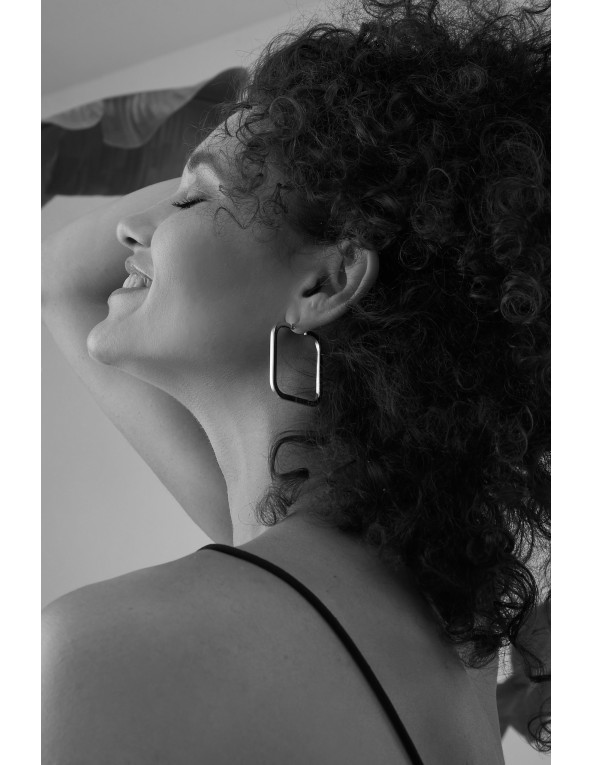 Kolczyki kwadraty różnej wielkości ze stali...