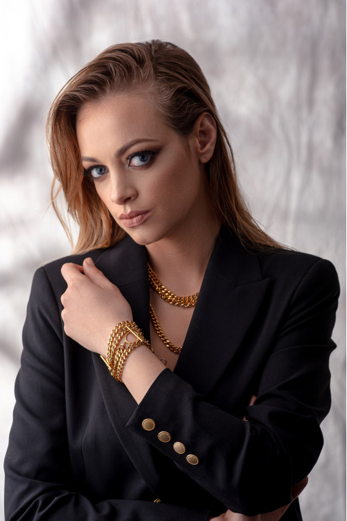 Pozłacany naszyjnik choker typu pancerka ze stali szlachetnej