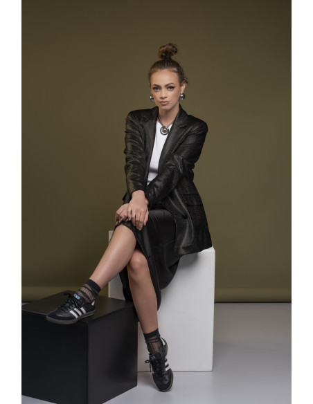 Lekkie srebrne kolczyki półkule ze stali szlachetnej w błyszczącym wykończeniu.