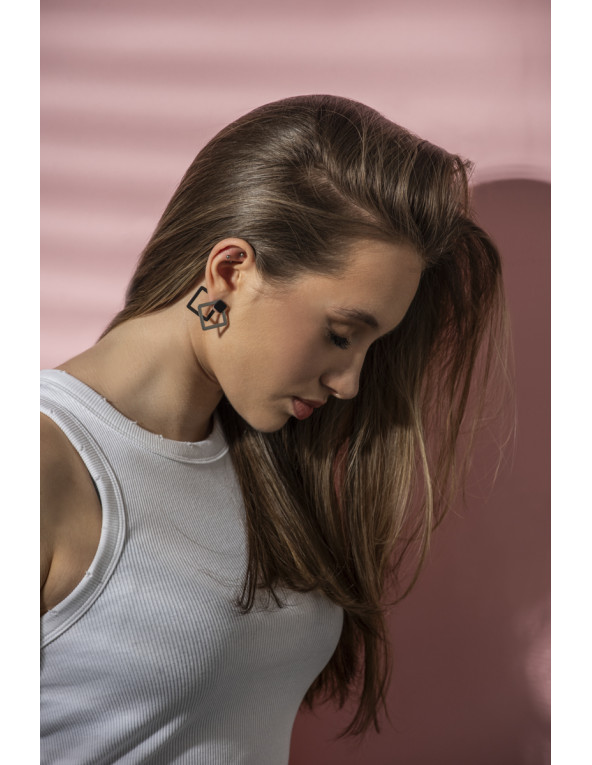 Kolczyki kwadraty 3w1 ze stali szlachetnej w kolorach czarny matowy i satynowy z geometrycznym designem.