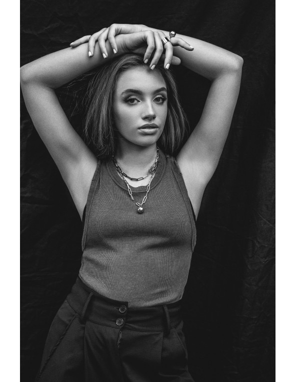 Srebrny choker łańcuch ze stali szlachetnej z dużymi ogniwami i ozdobną kulą