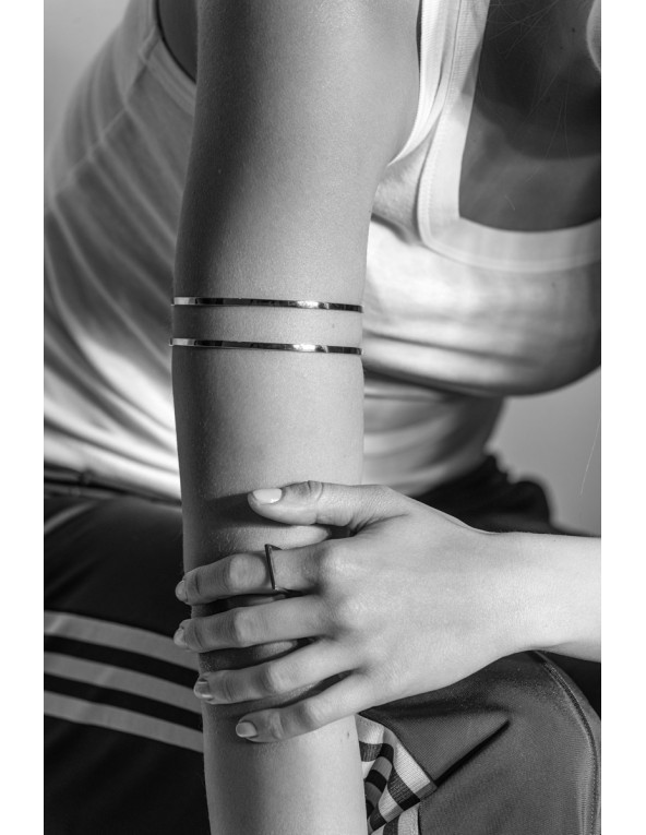 Złota podwójna bransoleta na ramię ze stali szlachetnej o eleganckim designie