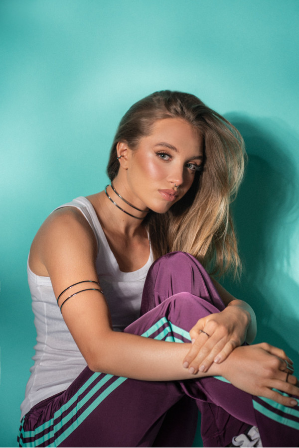 Podwójny srebrny choker ze stali szlachetnej o nowoczesnym designie 2