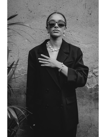 Bransoleta z pereł shell i stali szlachetnej w srebrnym kolorze