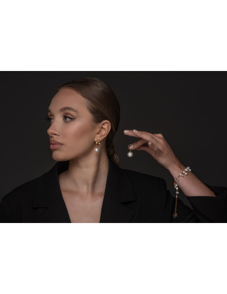 Kolczyki pozłacane kółka z perłą typu shell 14 mm ze srebra pozłacanego 24K