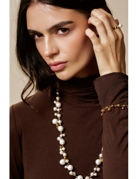 Pozłacany naszyjnik z białych pereł