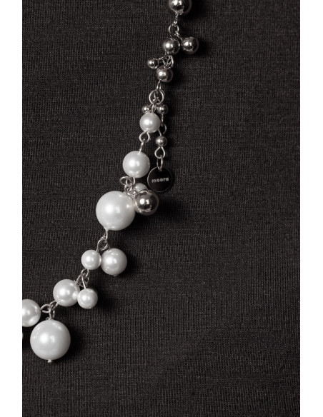 Piękny naszyjnik z białych pereł