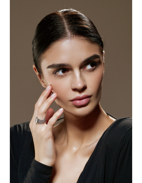 Pierścionek z siatki stalowej oraz srebra