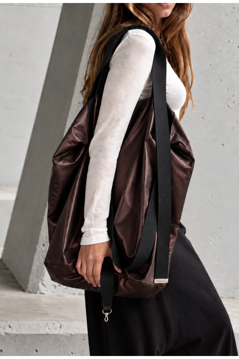 TWIN Brassy | shopper w odcieniu mosiądzu | moora.pl