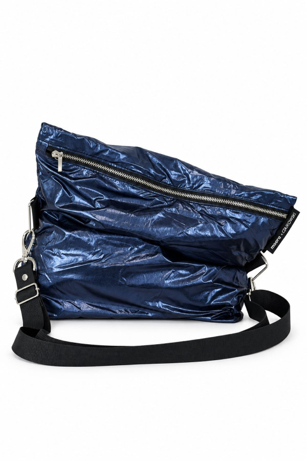MINI METALIC BLUE nerka crossbody szyta ręcznie | moora.pl