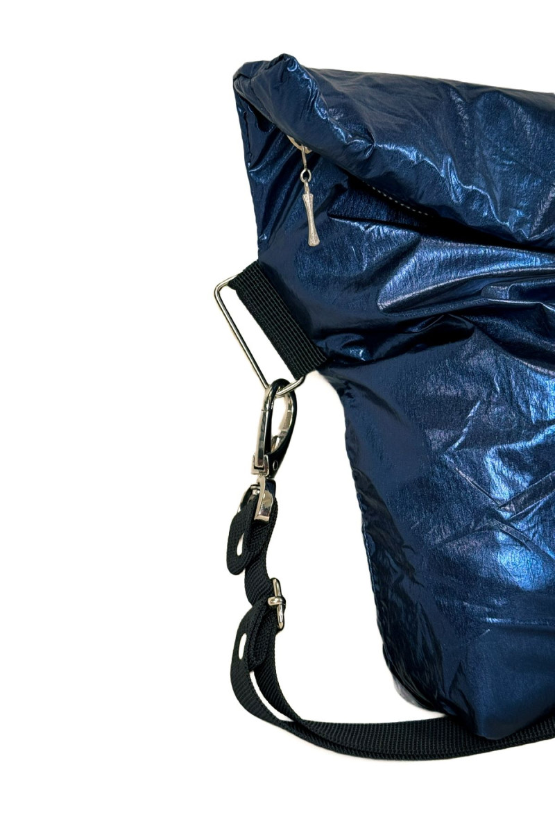 MINI METALIC BLUE nerka crossbody szyta ręcznie | moora.pl